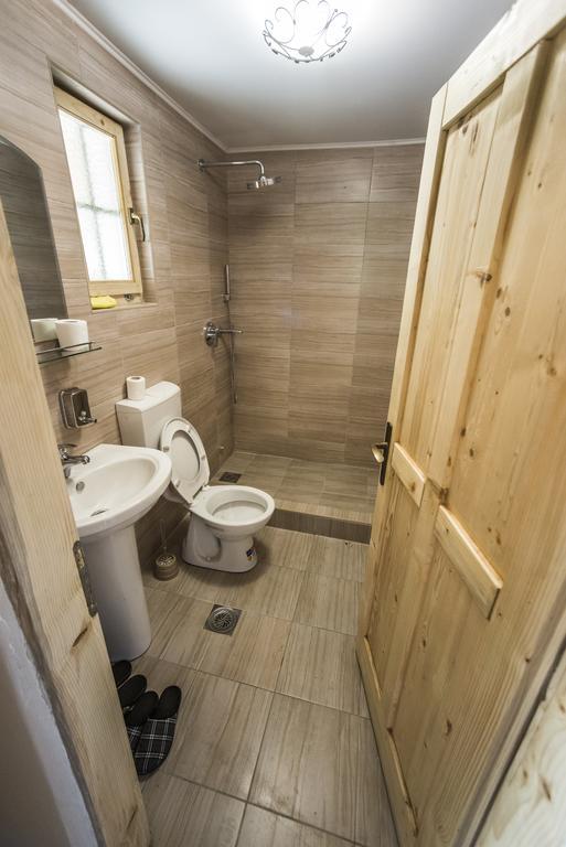 Gradacka Banja Brvnare Appartement Gradac  Buitenkant foto