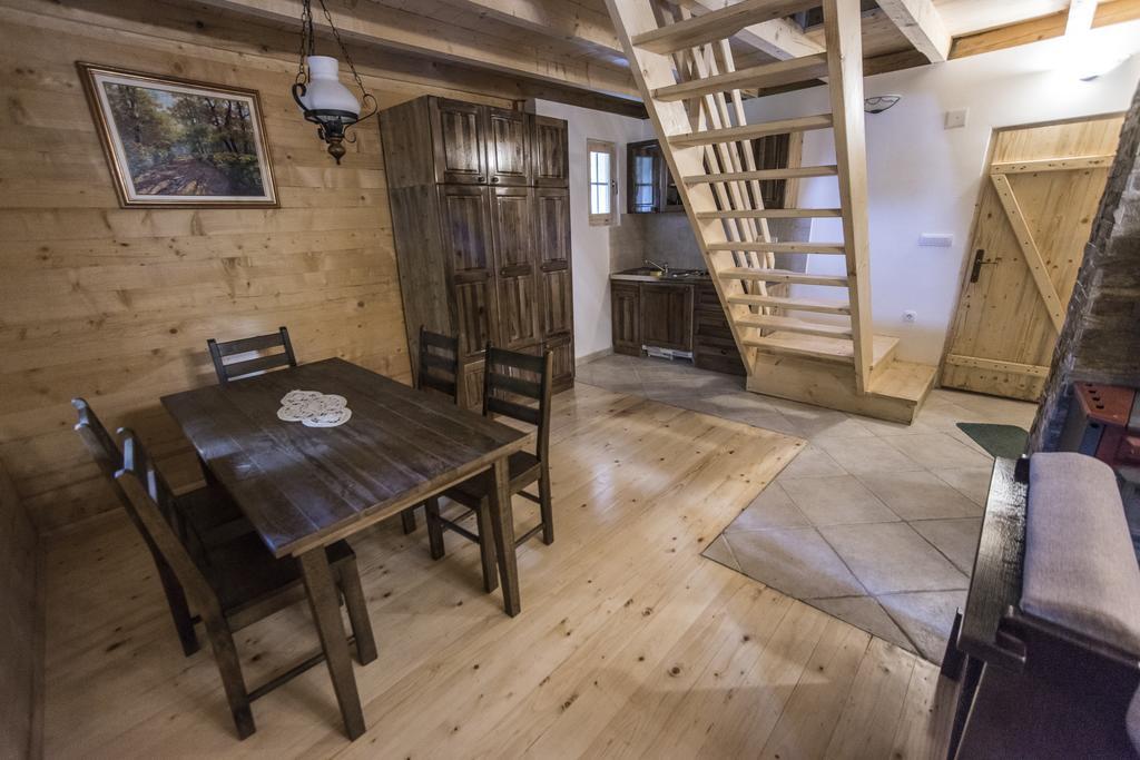 Gradacka Banja Brvnare Appartement Gradac  Buitenkant foto